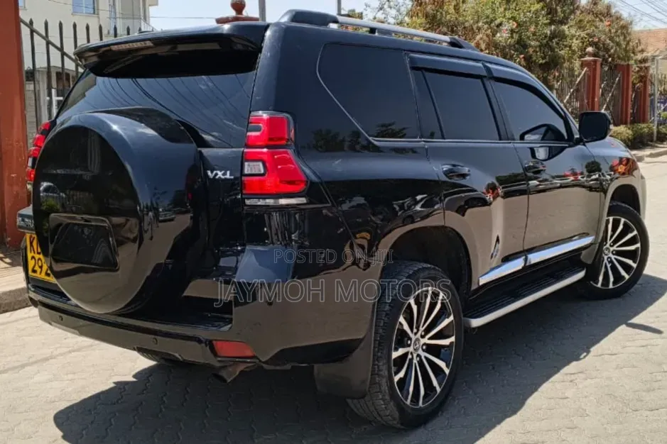 Toyota Land Cruiser Prado 2014 Black