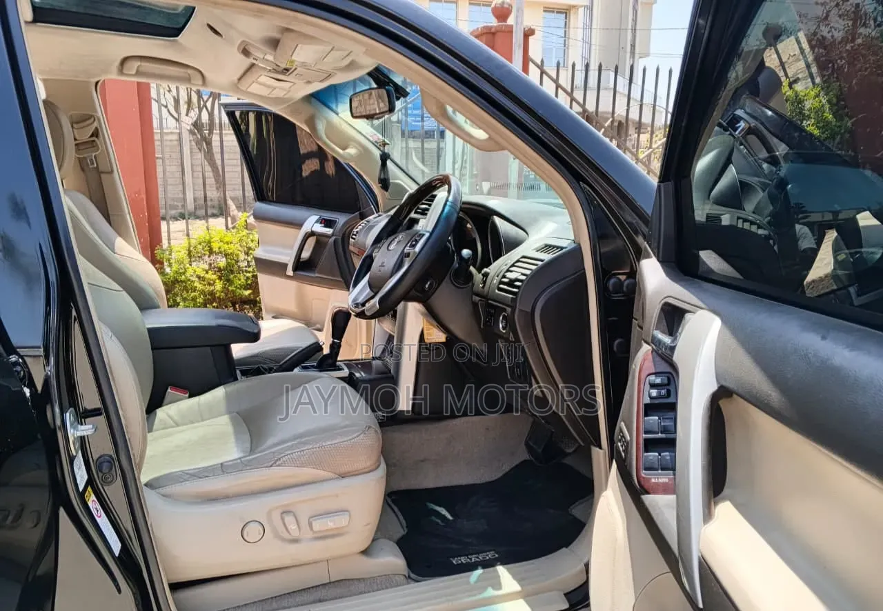 Toyota Land Cruiser Prado 2014 Black