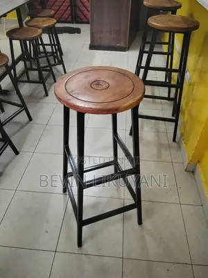 High Stools (Sina Tabu)