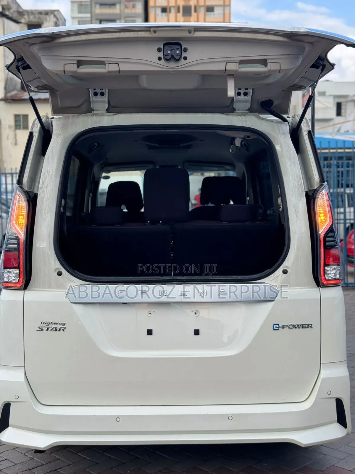 Nissan Serena 2019 White