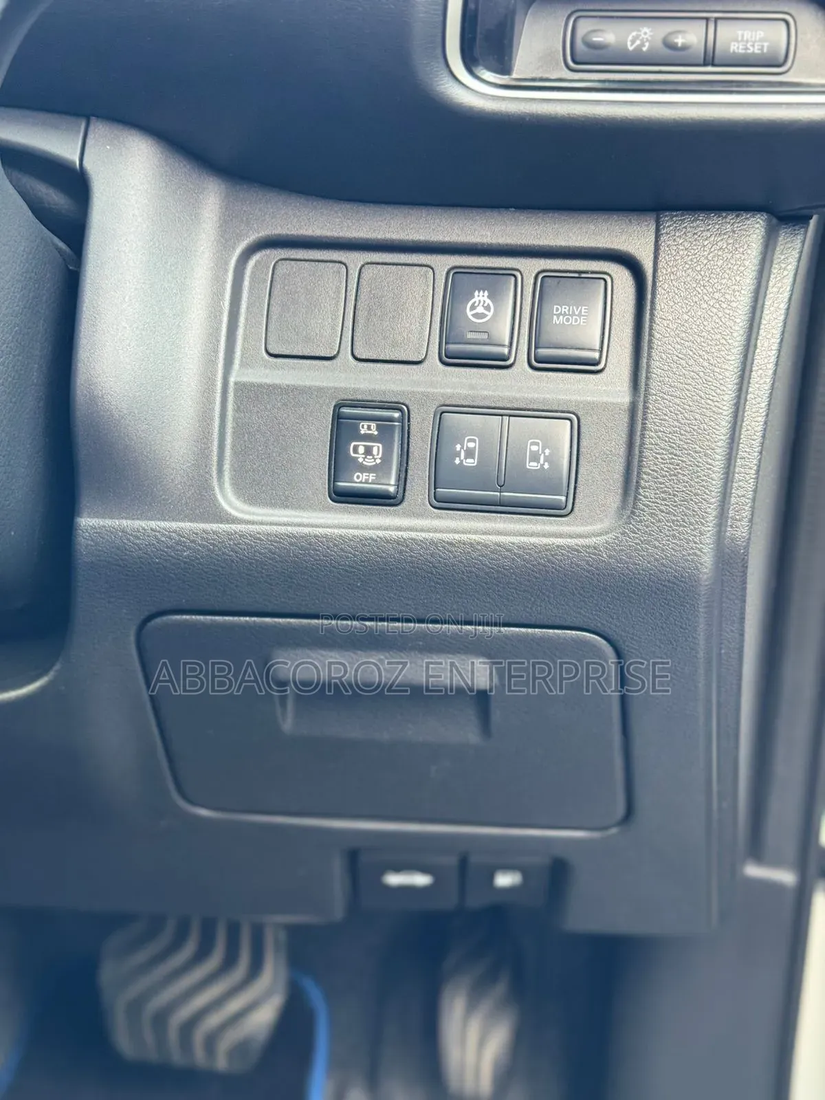 Nissan Serena 2019 White