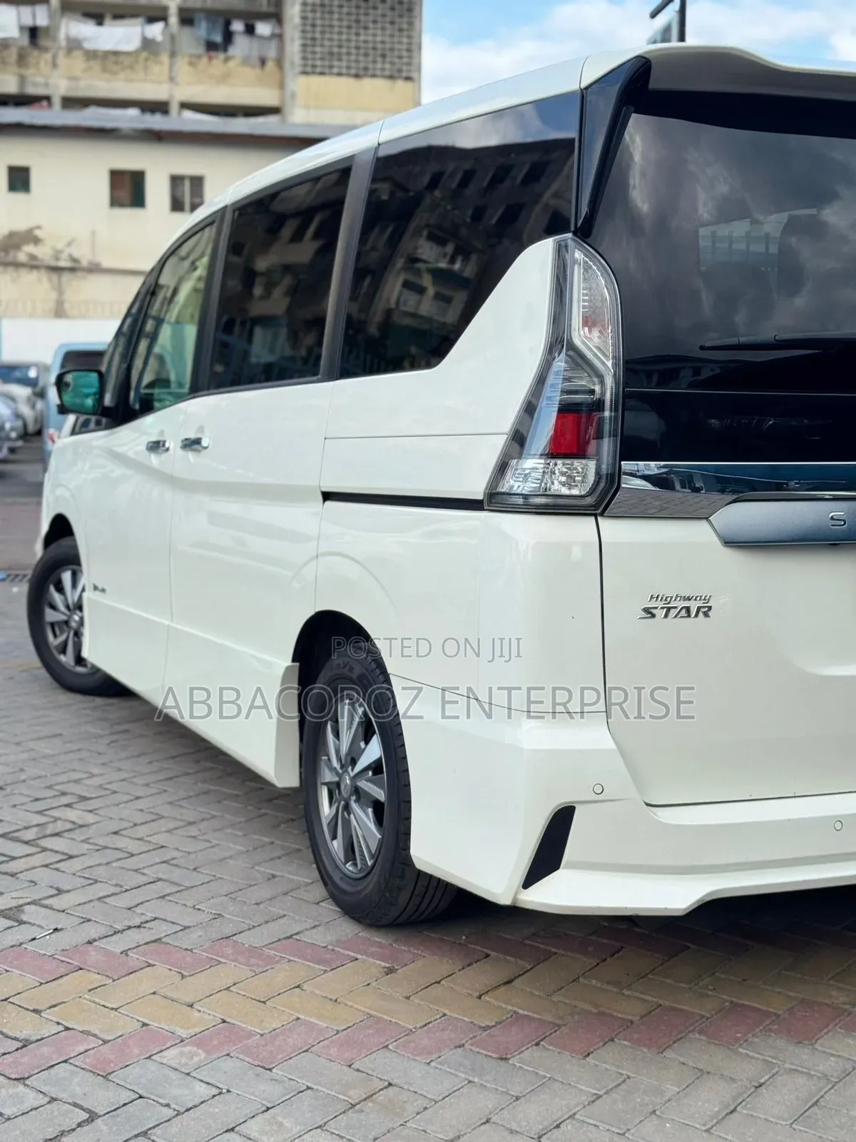Nissan Serena 2019 White