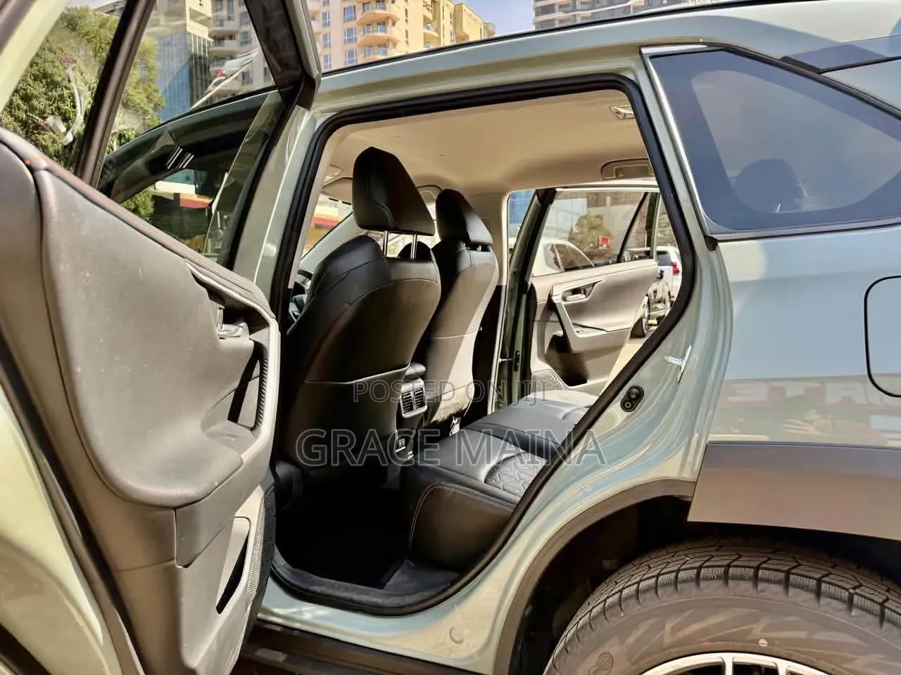 Toyota RAV4 Adventure 2019 Green