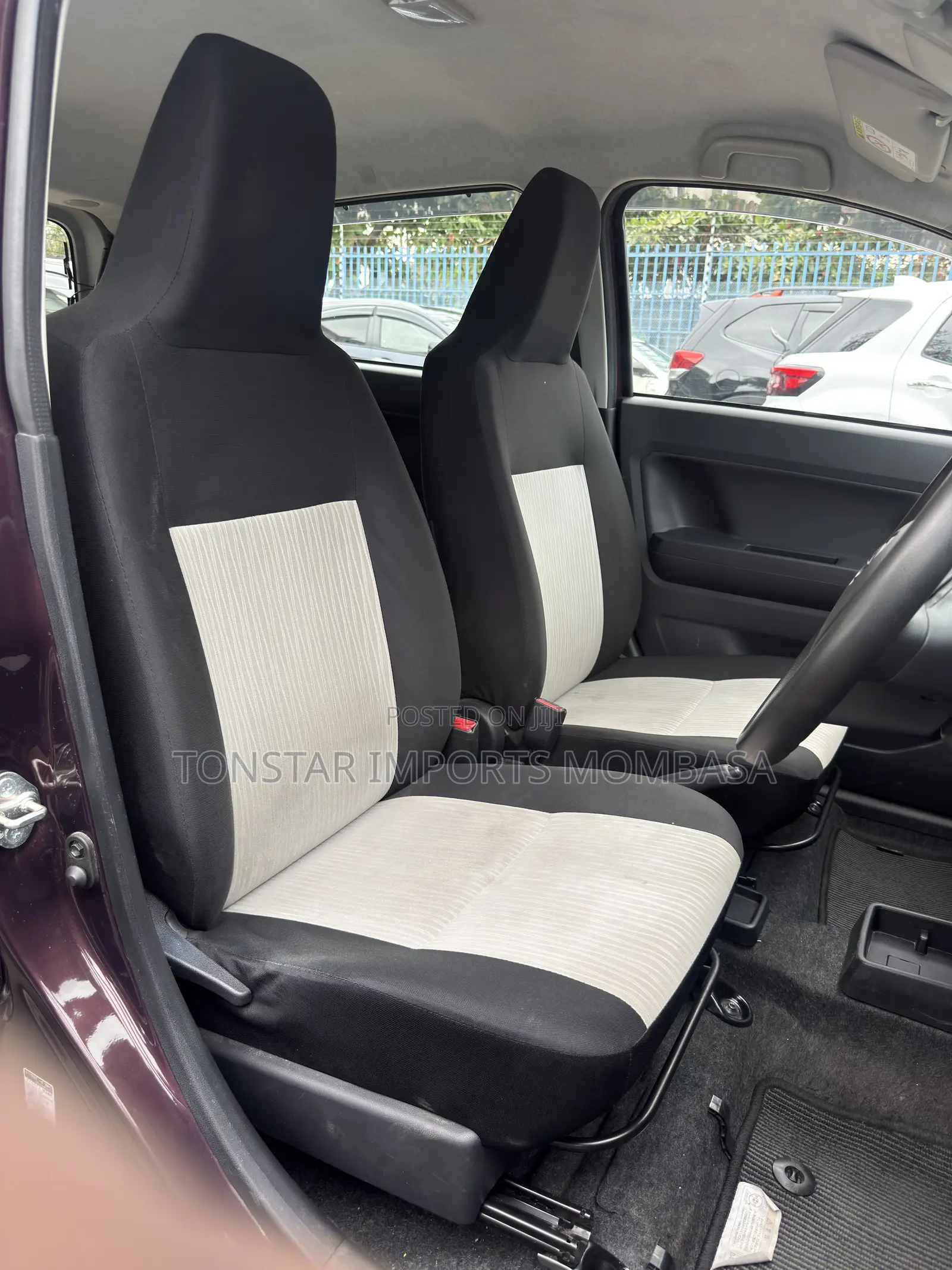 Daihatsu Mira 2019 Maroon