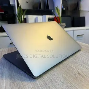 Laptop Apple MacBook Pro 32GB Intel Core i7 SSD 512GB