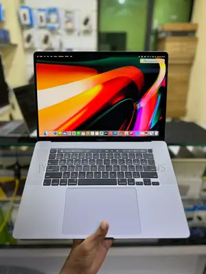 Laptop Apple MacBook Pro 16GB Intel Core i9 SSD 1T