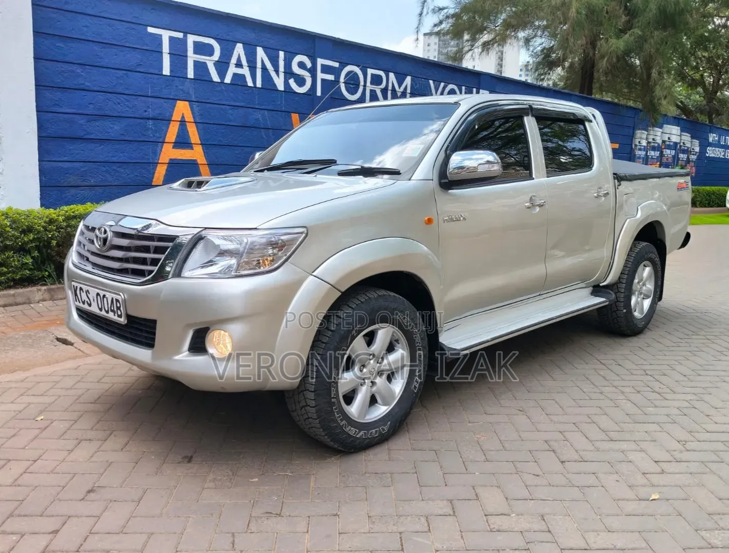 Toyota Hilux 2013 Silver