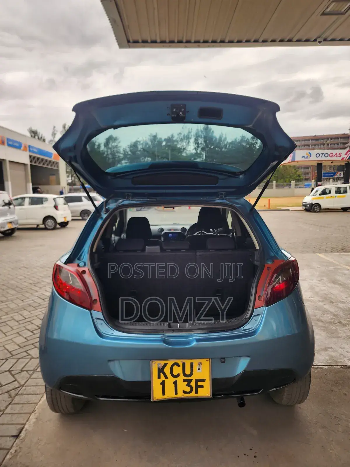 Mazda Demio 2013 Blue