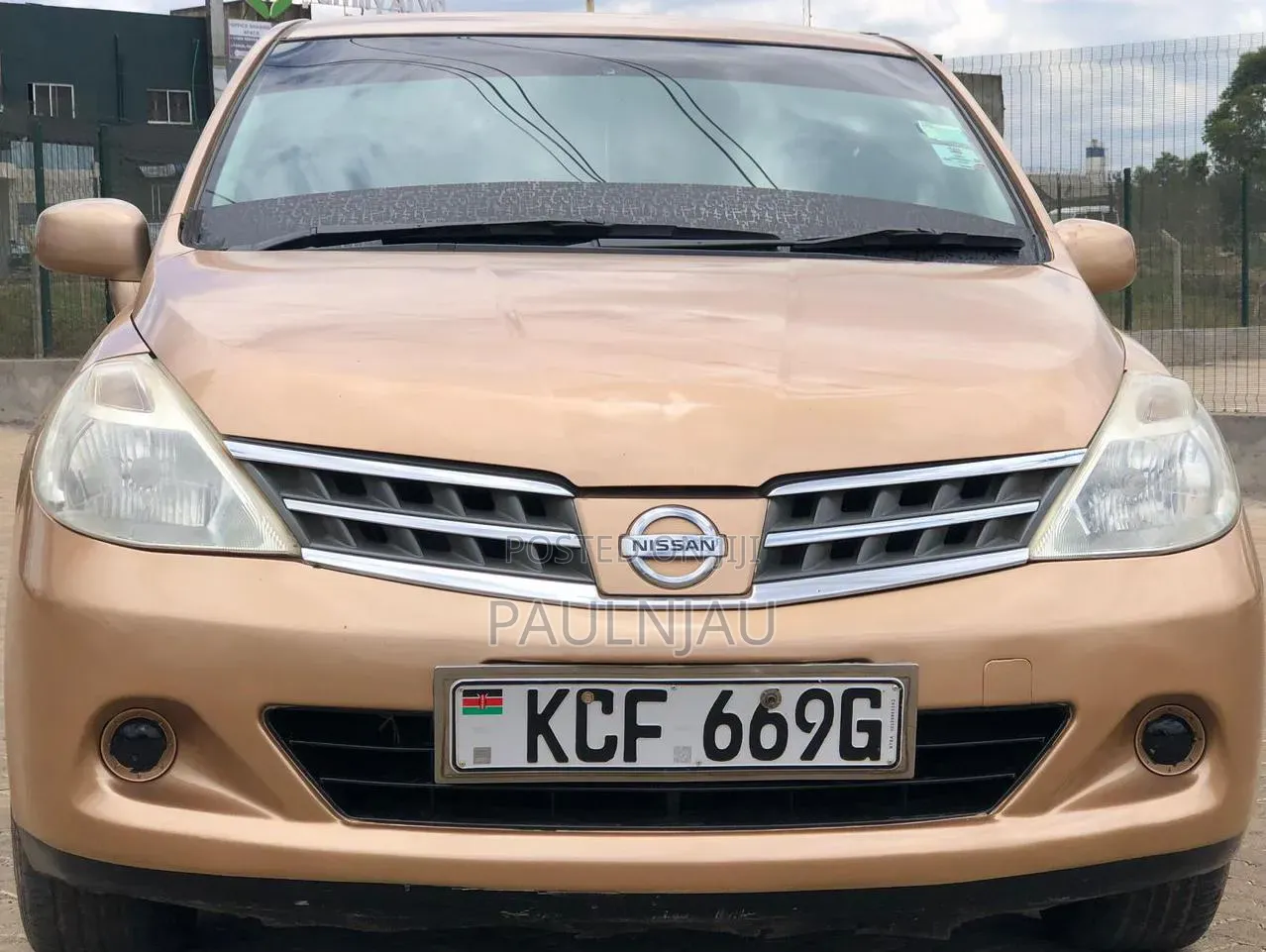 Nissan Tiida 2011