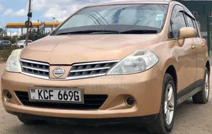 Nissan Tiida 2011