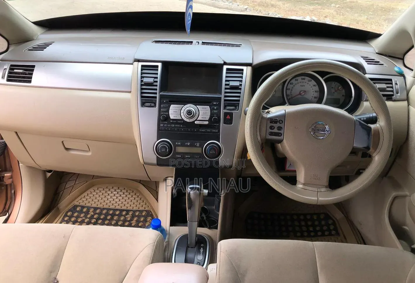 Nissan Tiida 2011