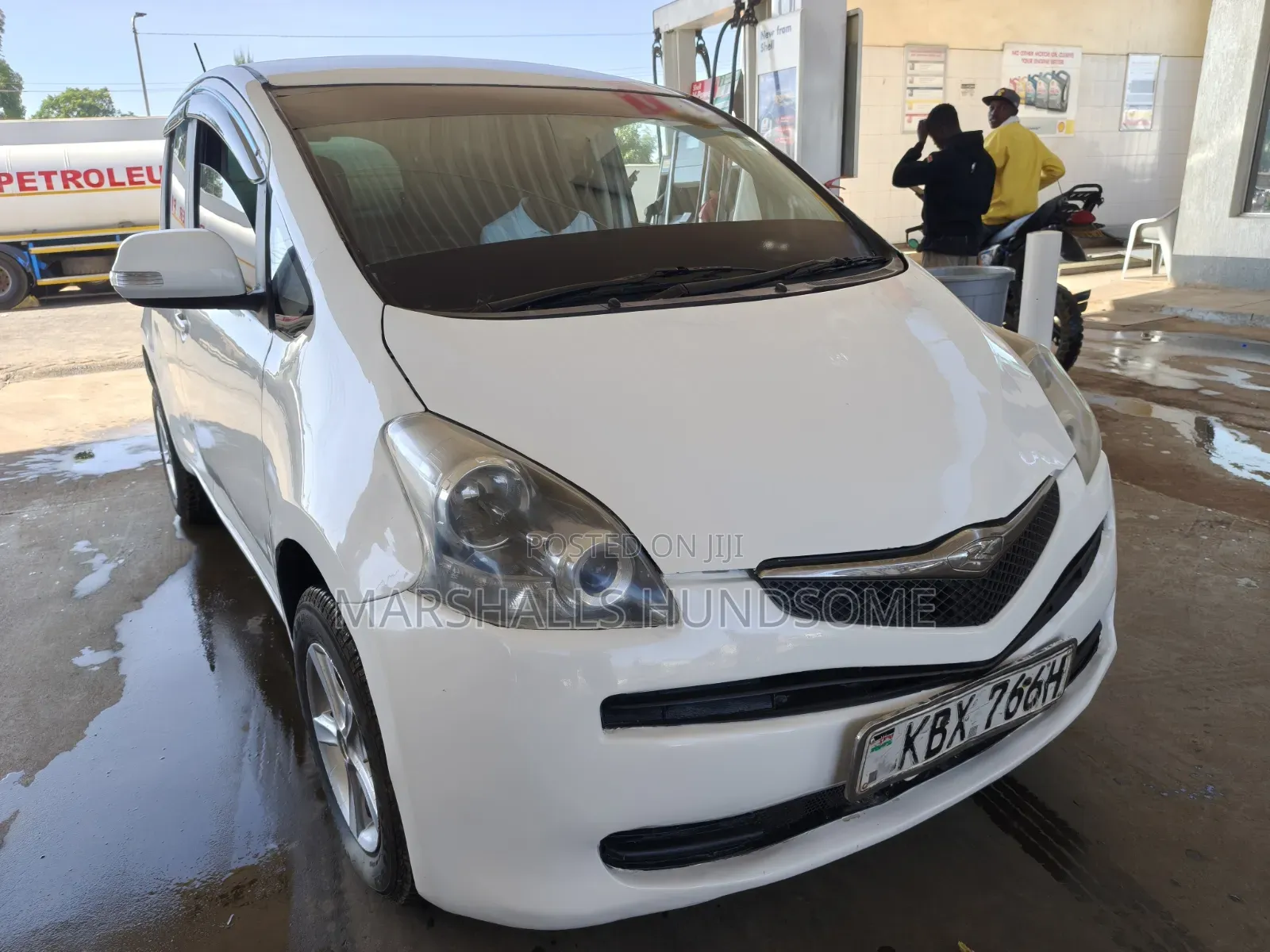 Toyota Ractis 1.5 FWD 2006 White