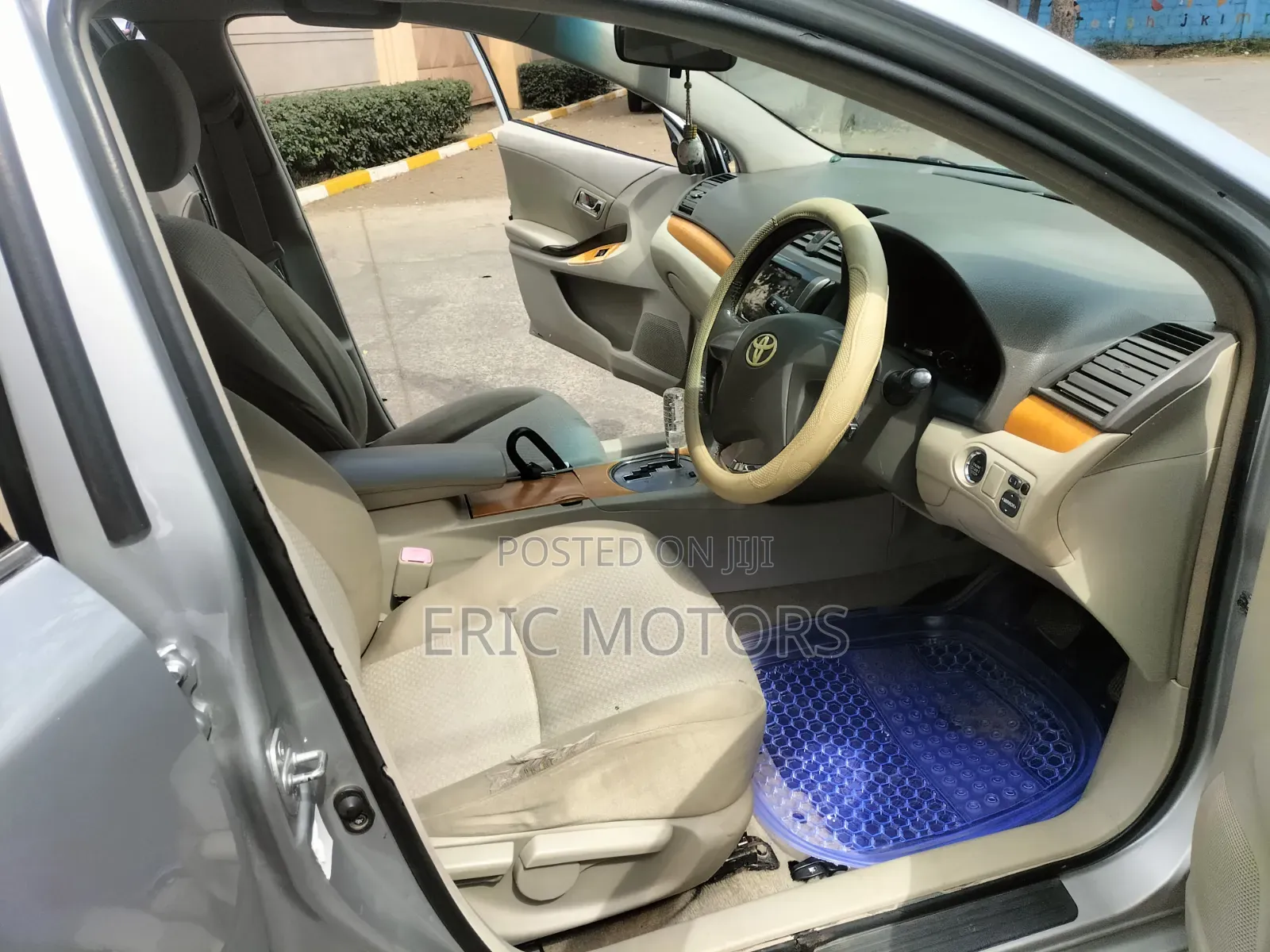 Toyota Premio 2010 Silver