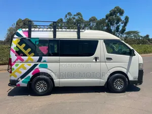 Toyota HiAce 2016 White