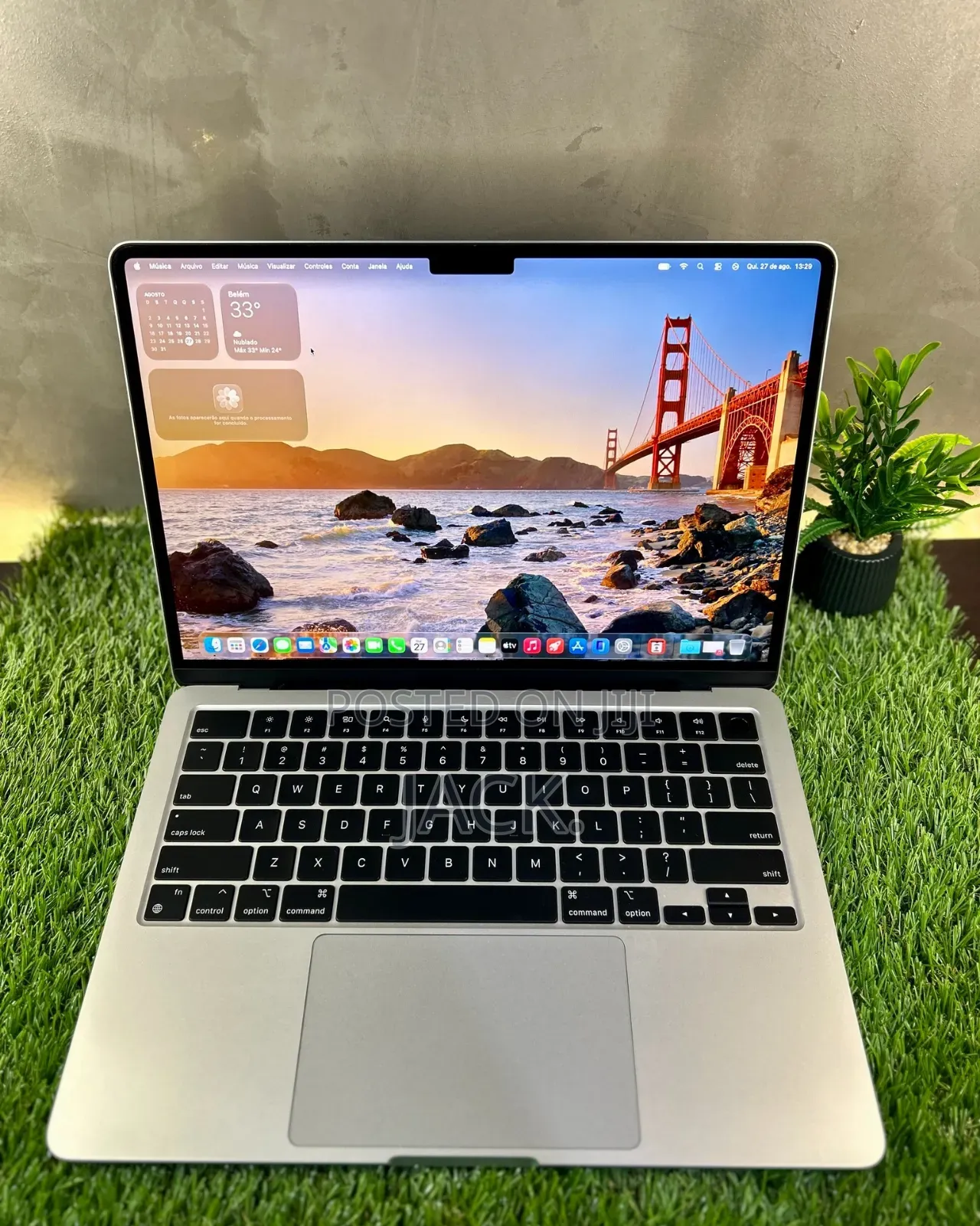 Laptop Apple MacBook Air 2024 M3 8GB Apple M3 SSD 256GB