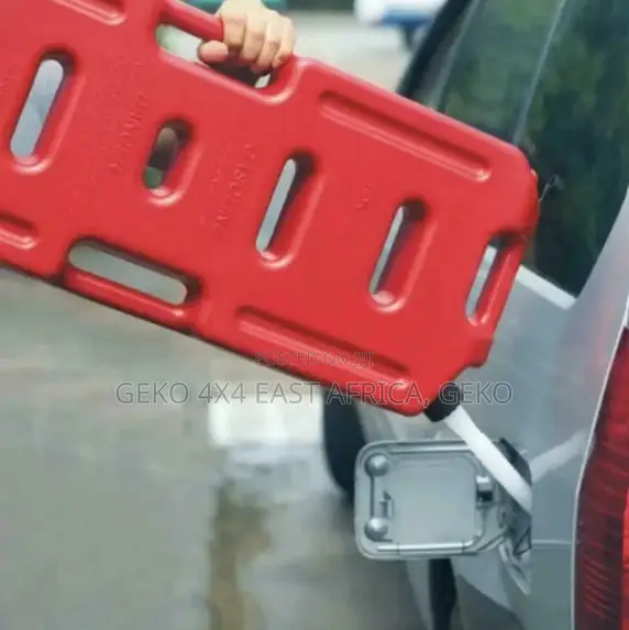 20L PORTABLE FUEL JERRY CAN With Sprout, Mounting Brackets, Lock & Key