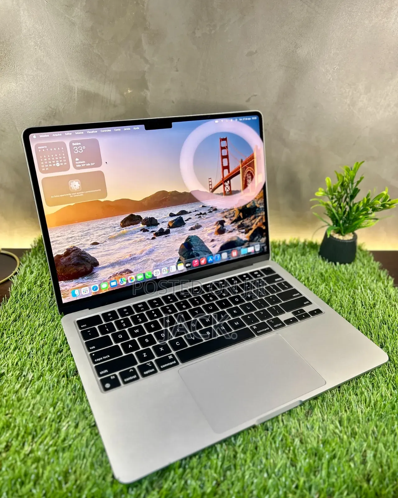 Laptop Apple MacBook Air 2024 M3 8GB Apple M3 SSD 256GB