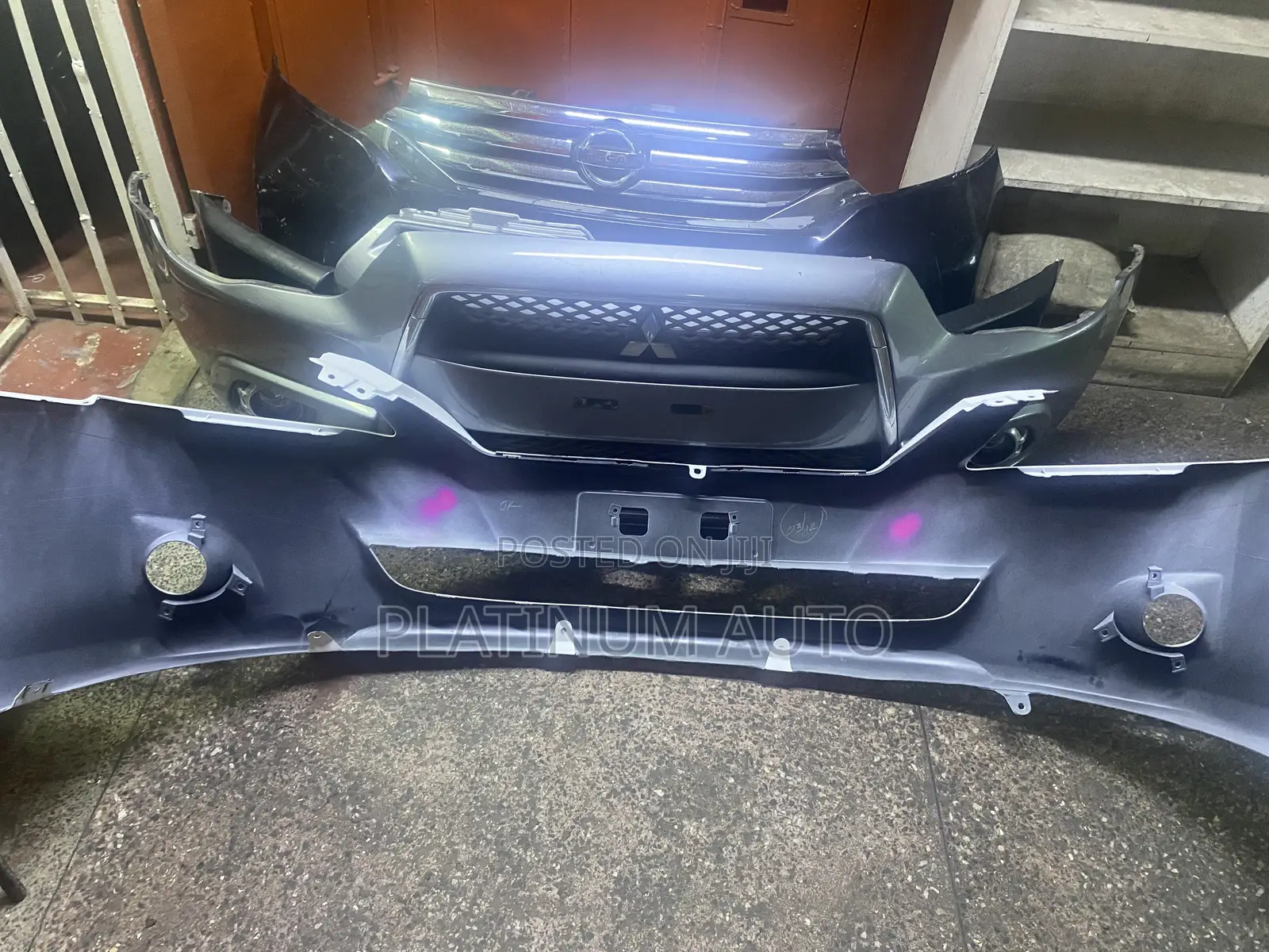 Front Bumper Premio 260 Shell