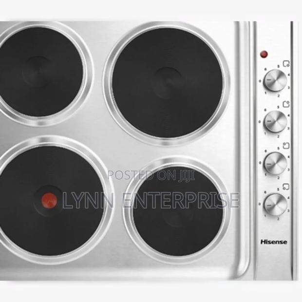 Hisense Knobs Conveniently Located on the 
Right 
 Hand Side - main view