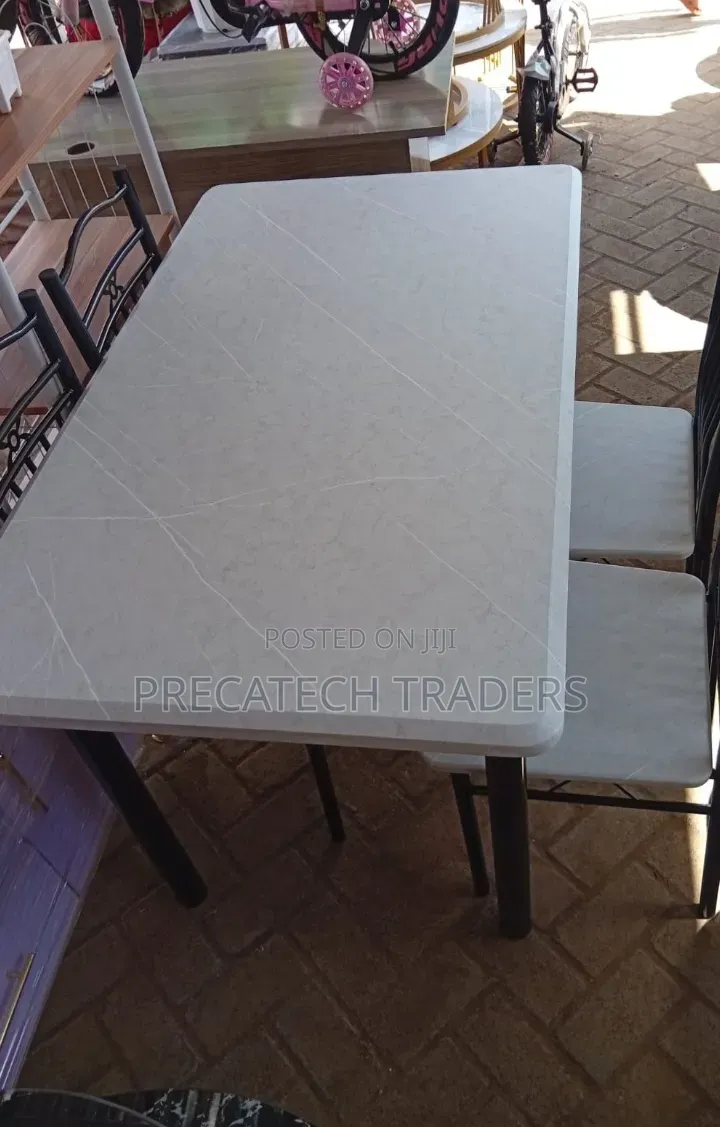 Modern 4-Seater Dining Table With Chairs