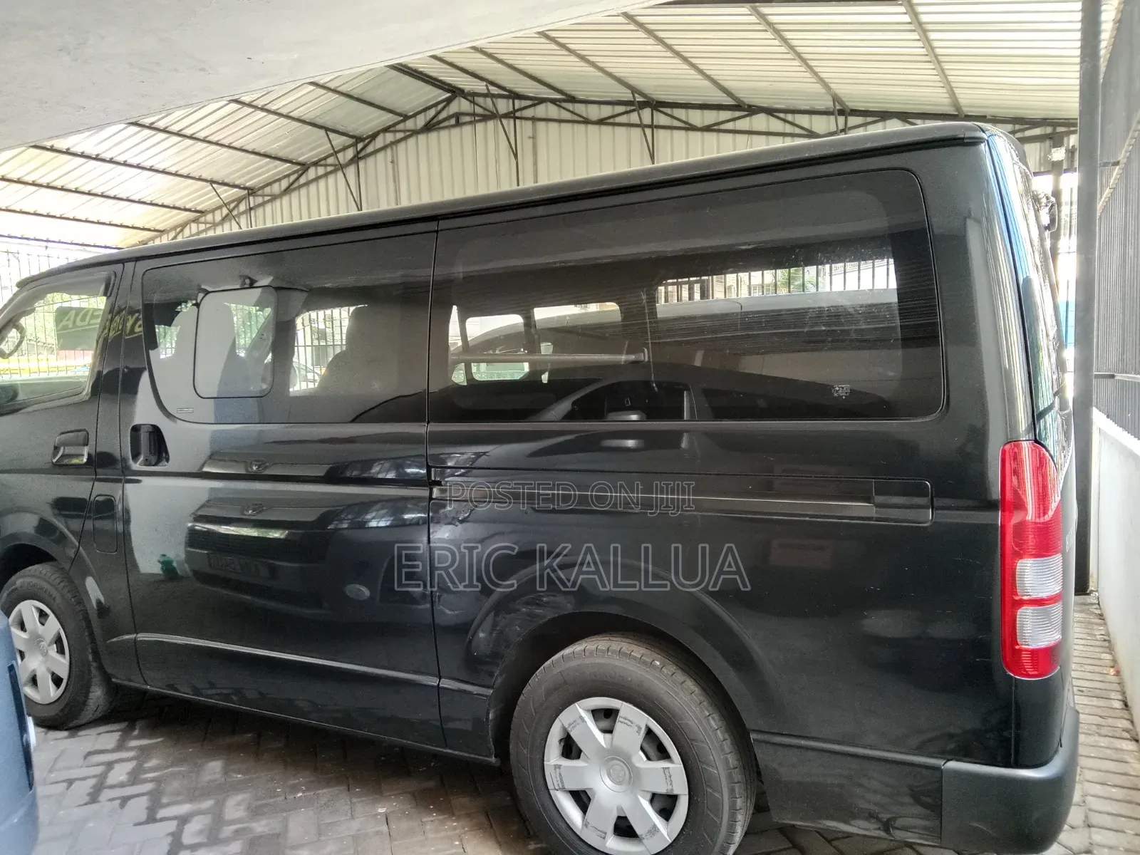 Toyota HiAce 2019 Black