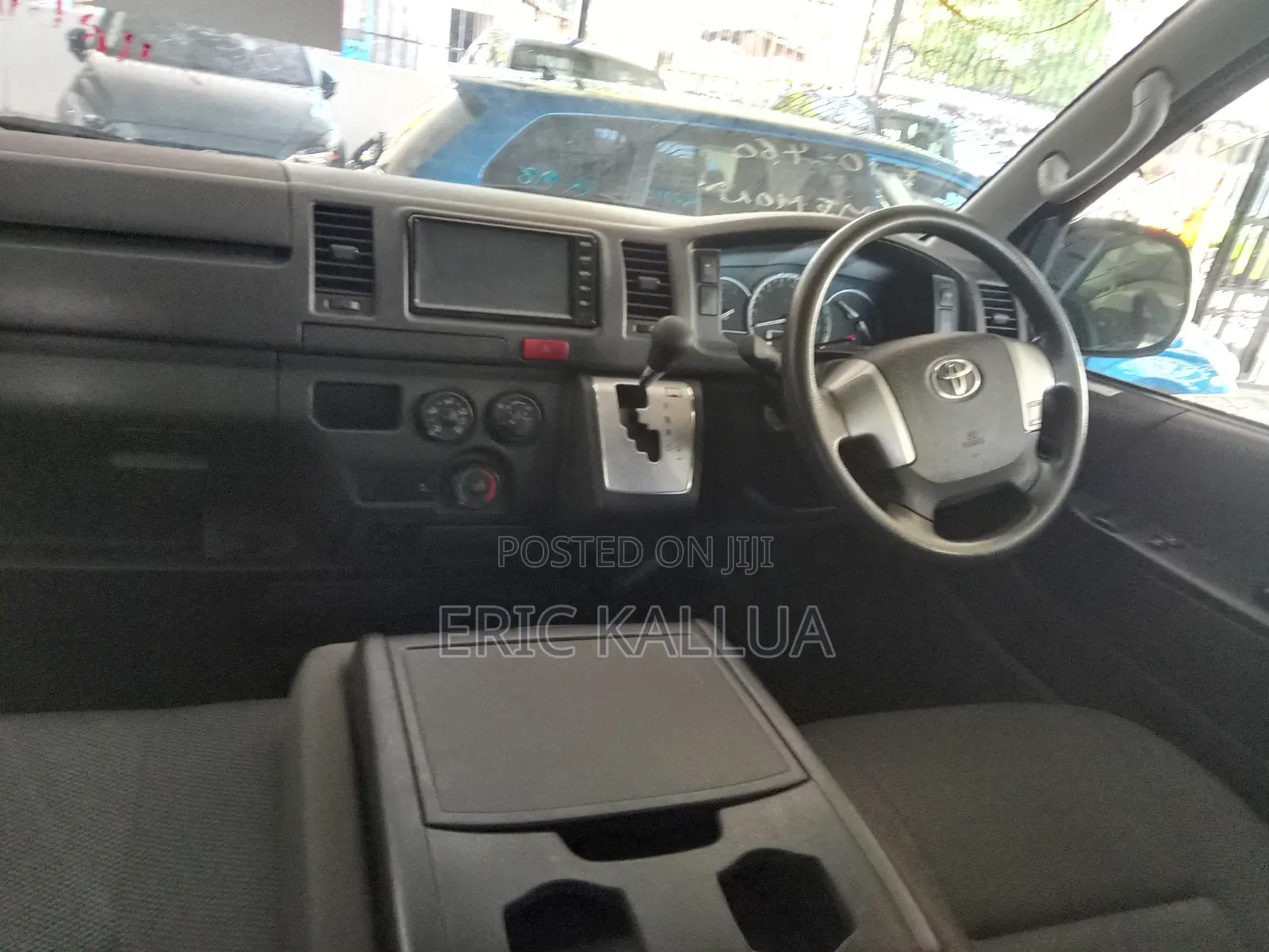 Toyota HiAce 2019 Black