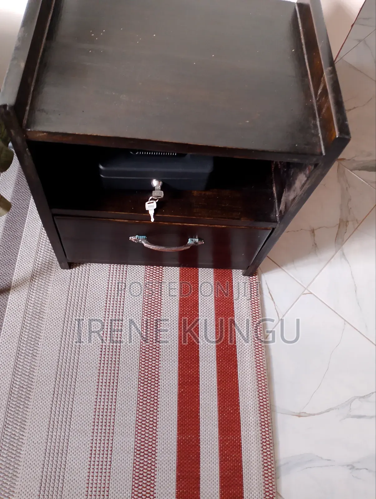 Quality Side Drawer