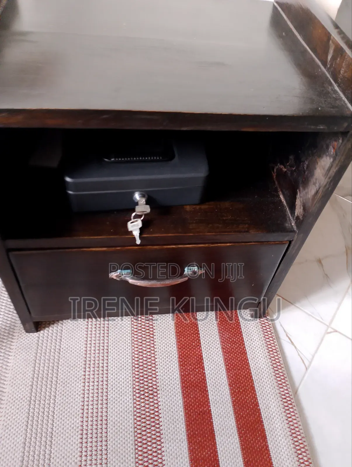 Quality Side Drawer