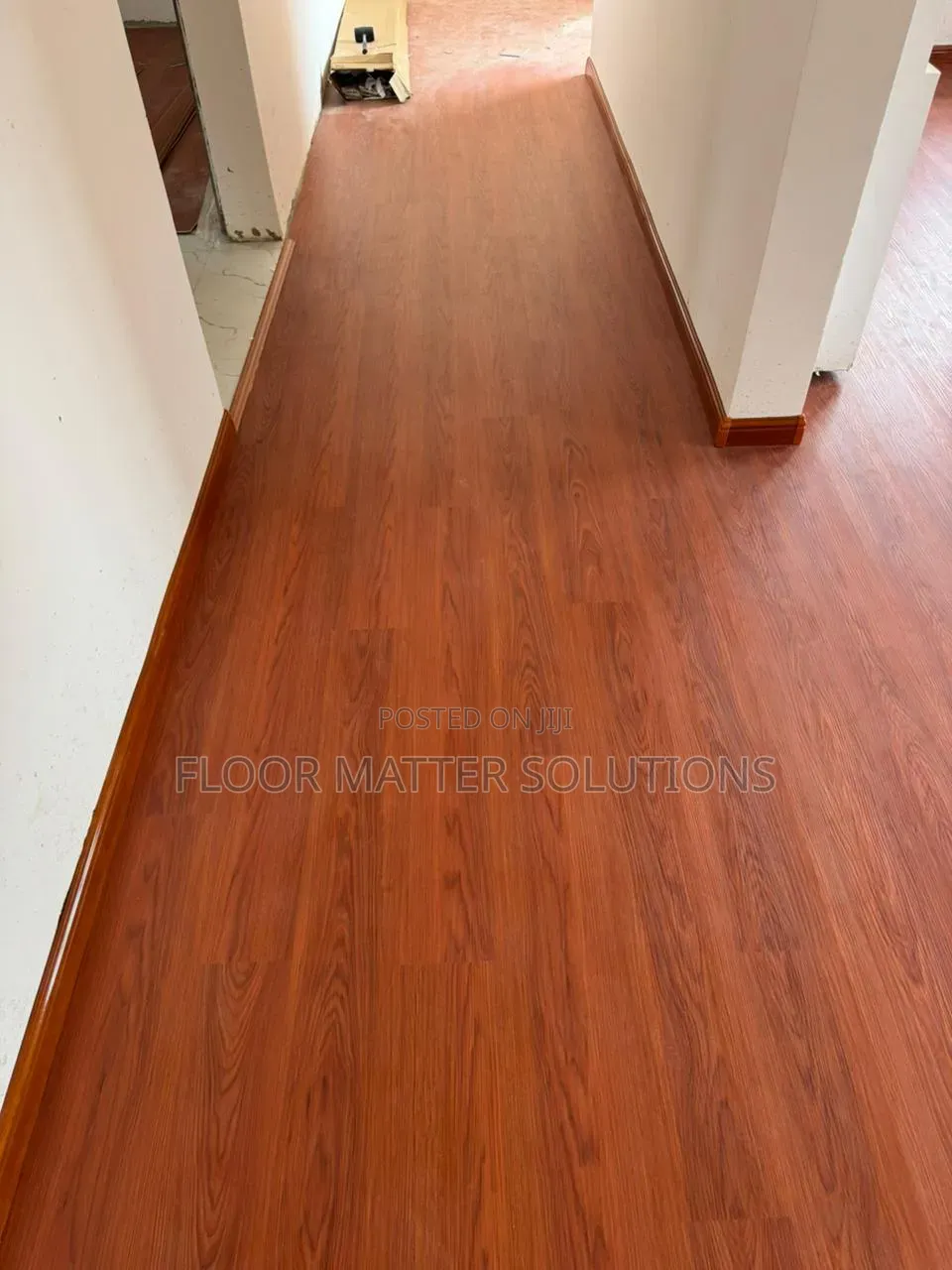5mm SPC Flooring(mahogany Glow)