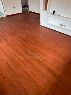 5mm SPC Flooring(mahogany Glow)