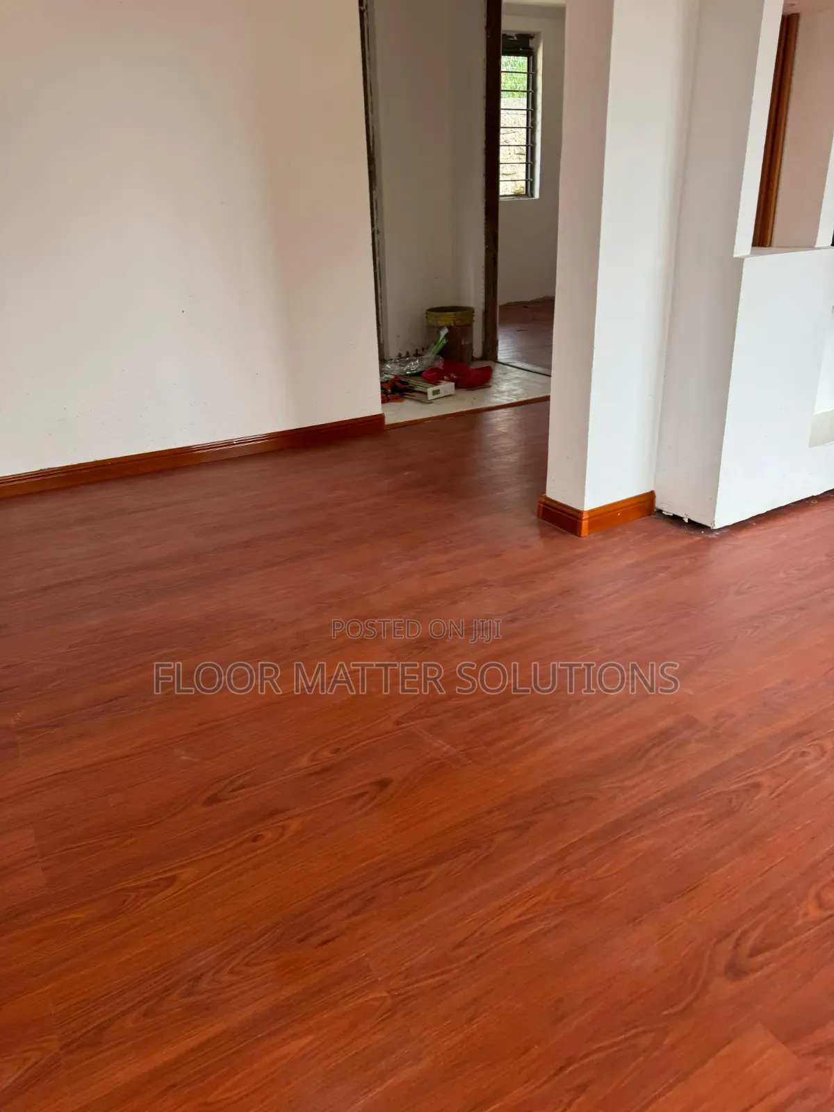 5mm SPC Flooring(mahogany Glow)