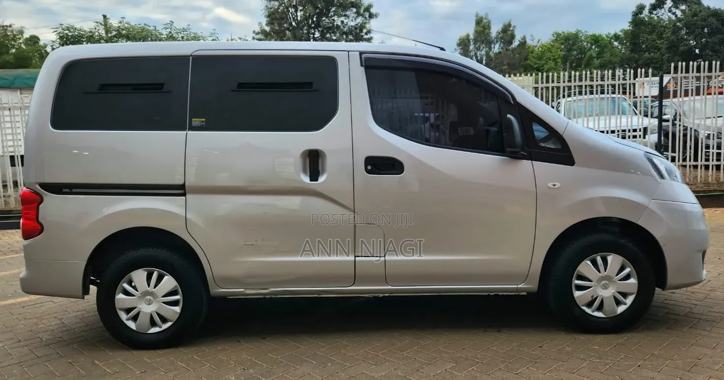 Nissan NV200 2019 Silver