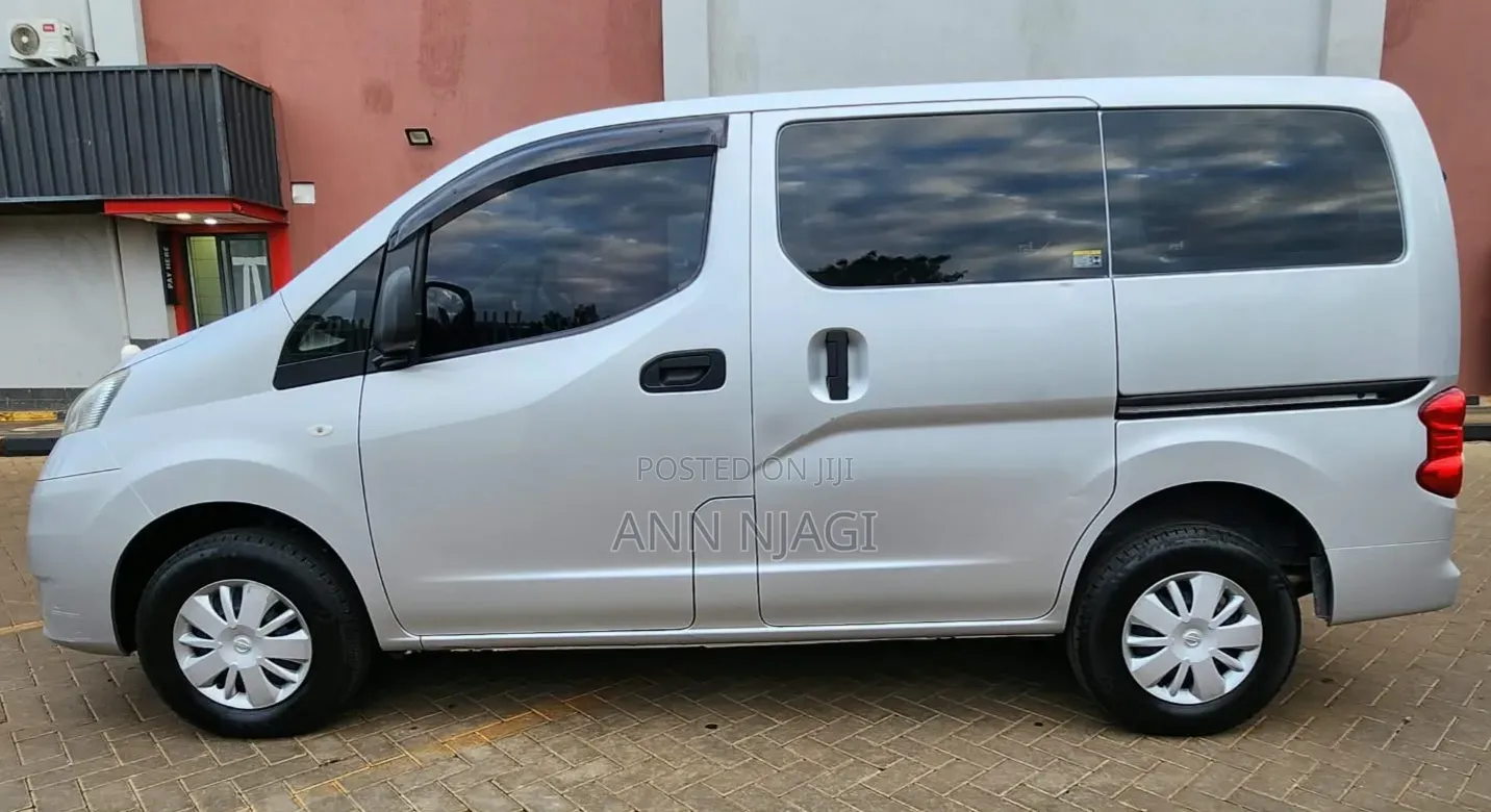 Nissan NV200 2019 Silver