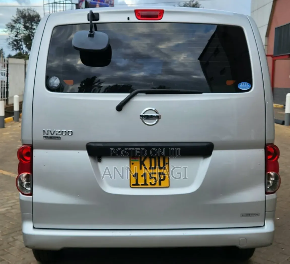Nissan NV200 2019 Silver