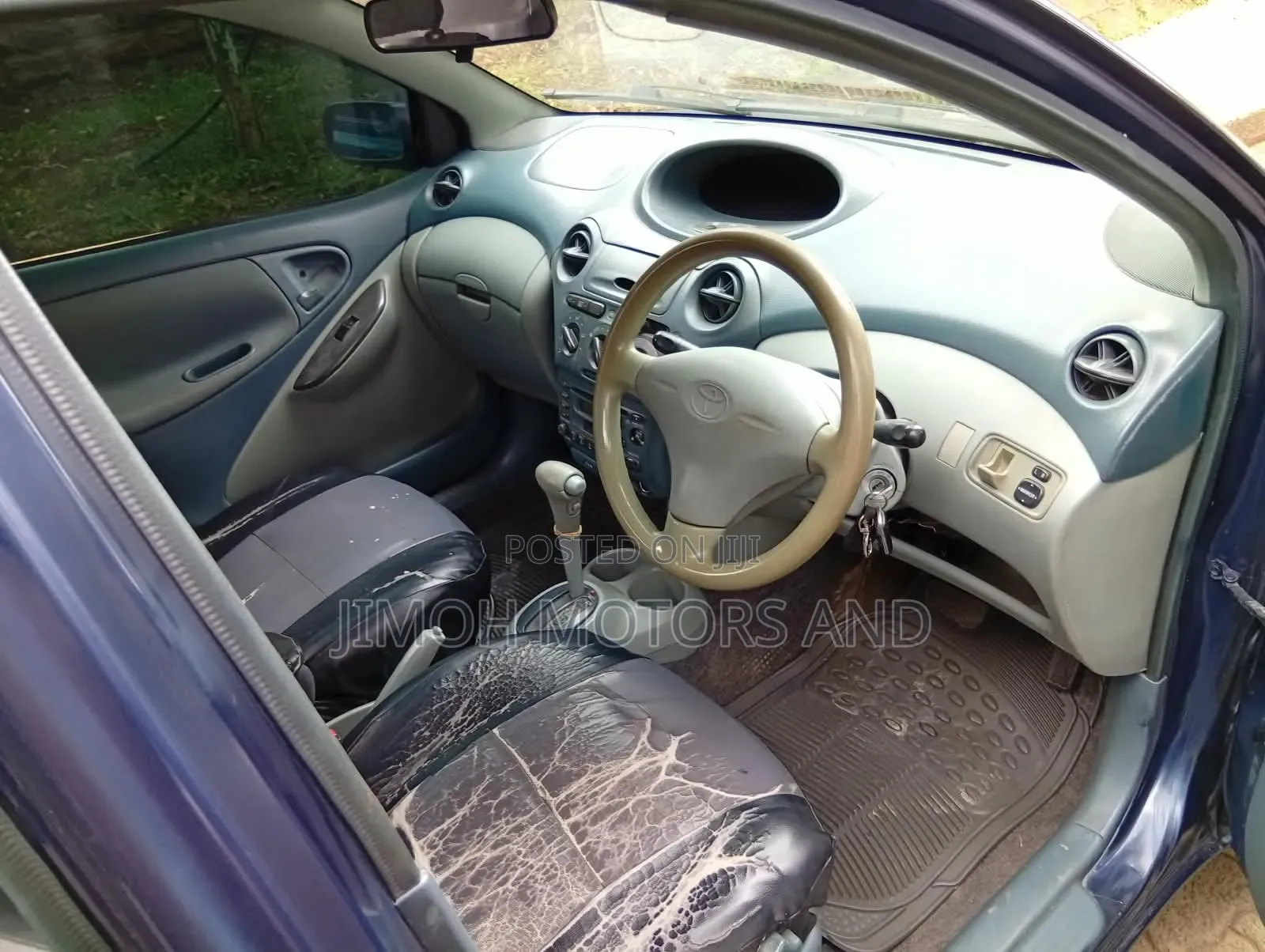 Toyota Vitz 2001 Blue