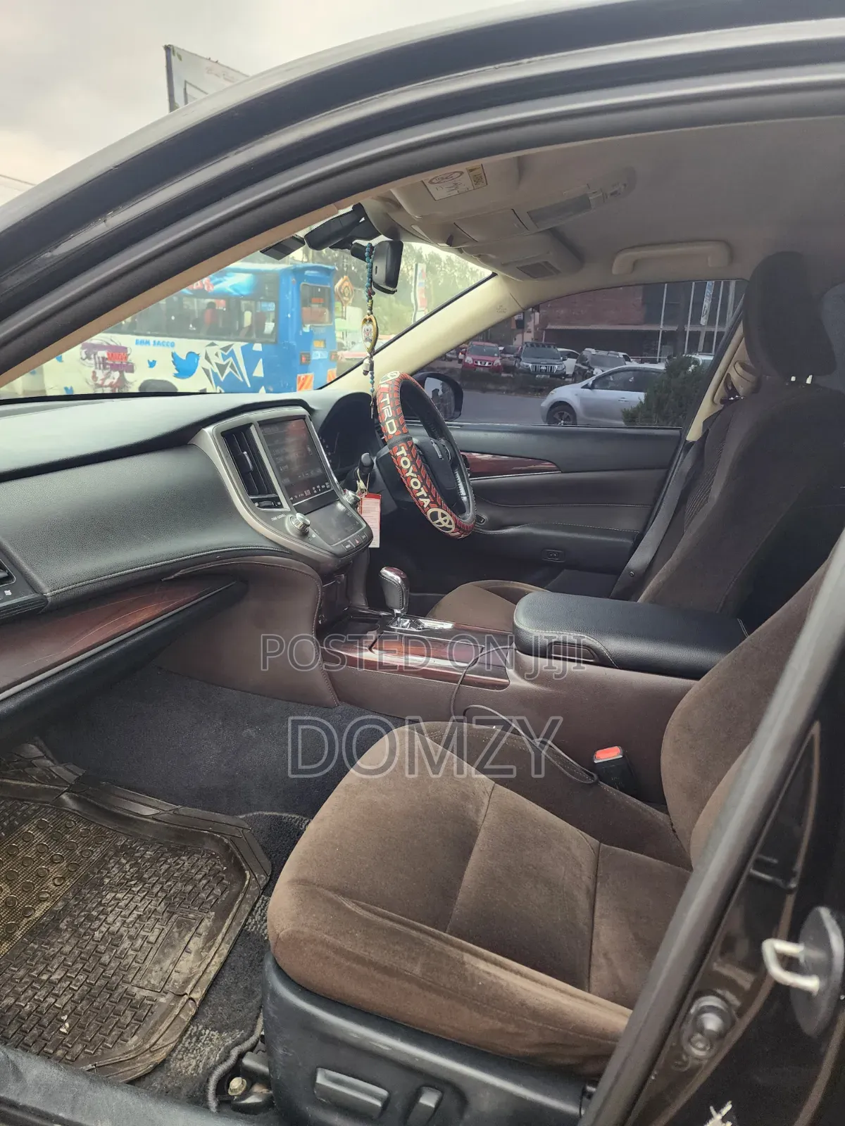 Toyota Crown 2014 Black