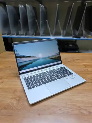 Laptop HP EliteBook 645 G9 16GB AMD Ryzen 5 SSD 256GB