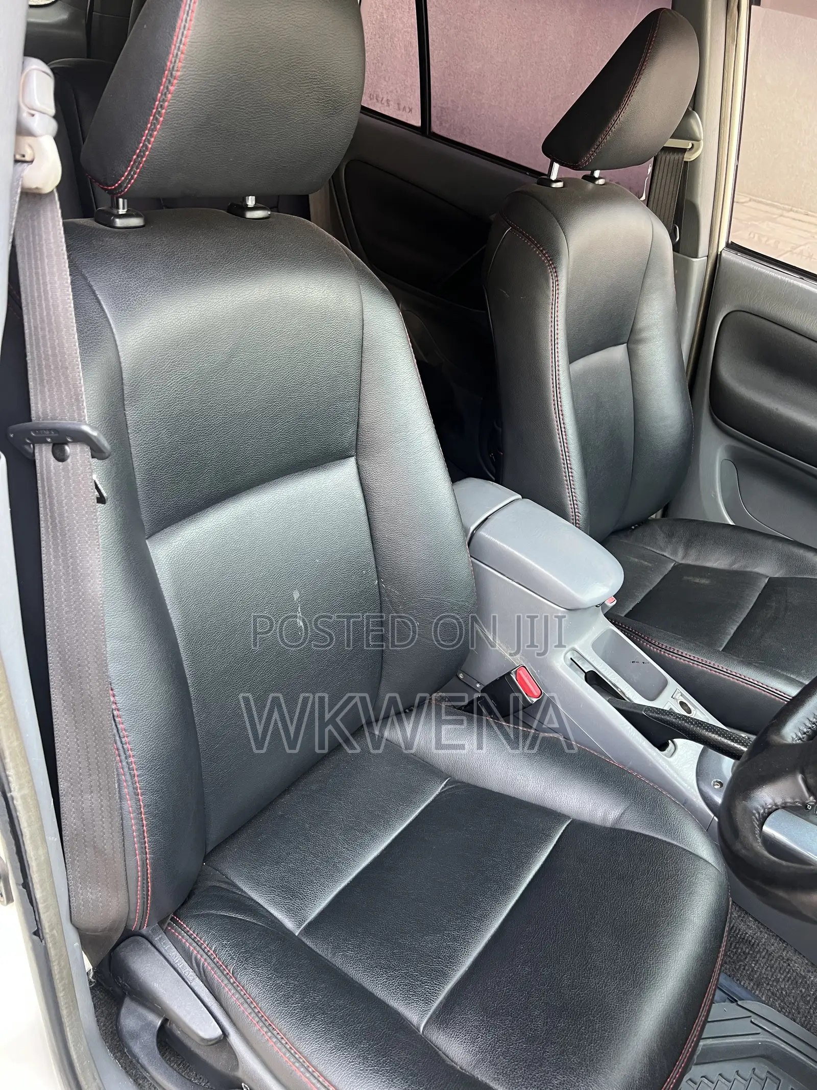 Toyota RAV4 Automatic 2000 White