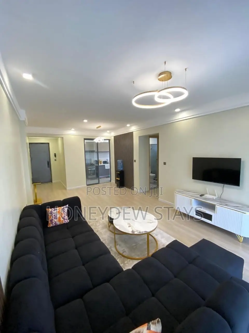 Furnished 2BR Apartment Near Gateway Mall