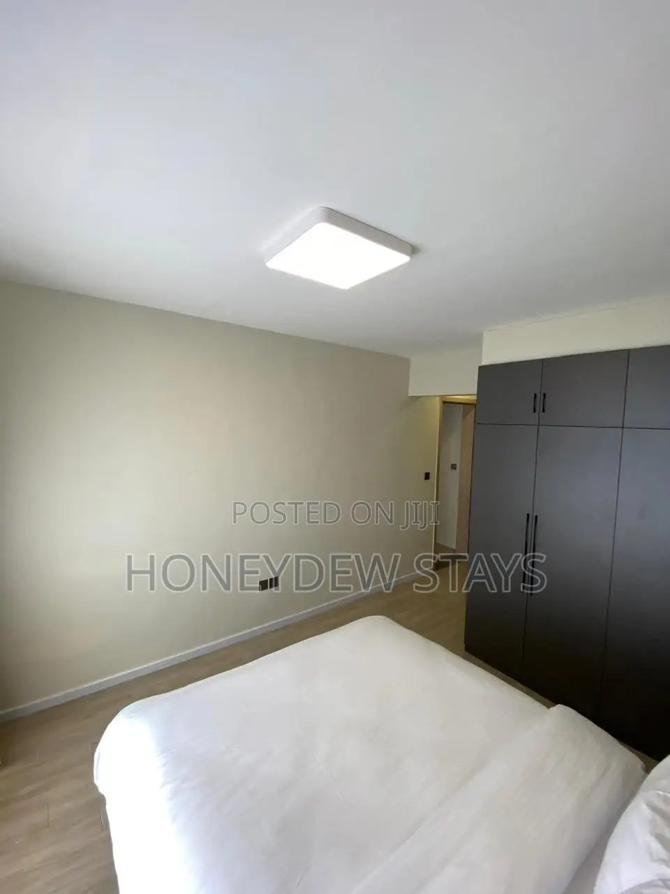 Furnished 2BR Apartment Near Gateway Mall