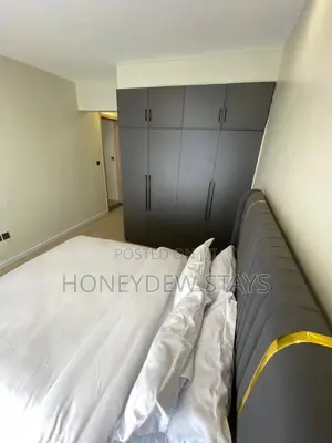 Furnished 2BR Apartment Near Gateway Mall