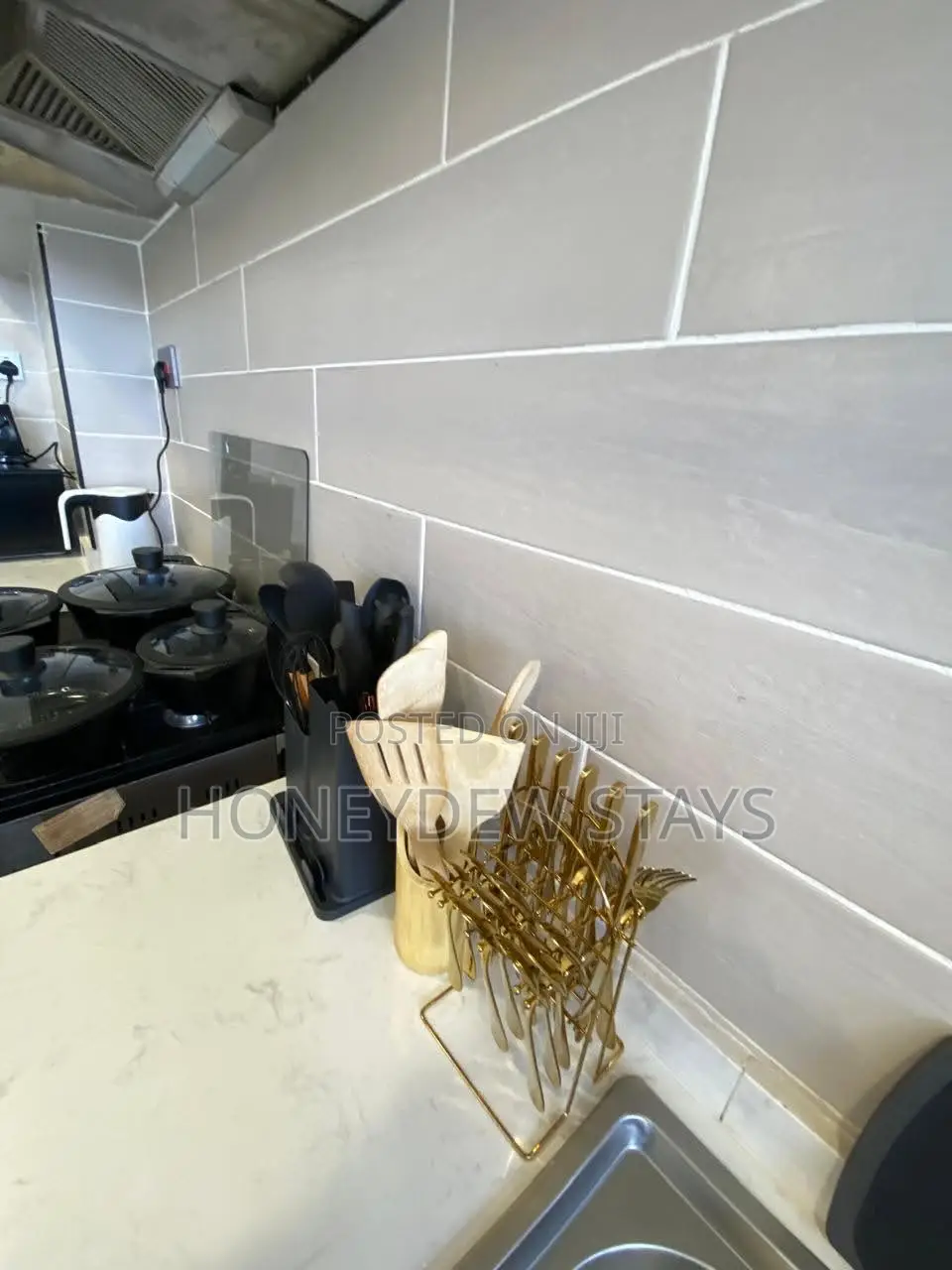 Furnished 2BR Apartment Near Gateway Mall