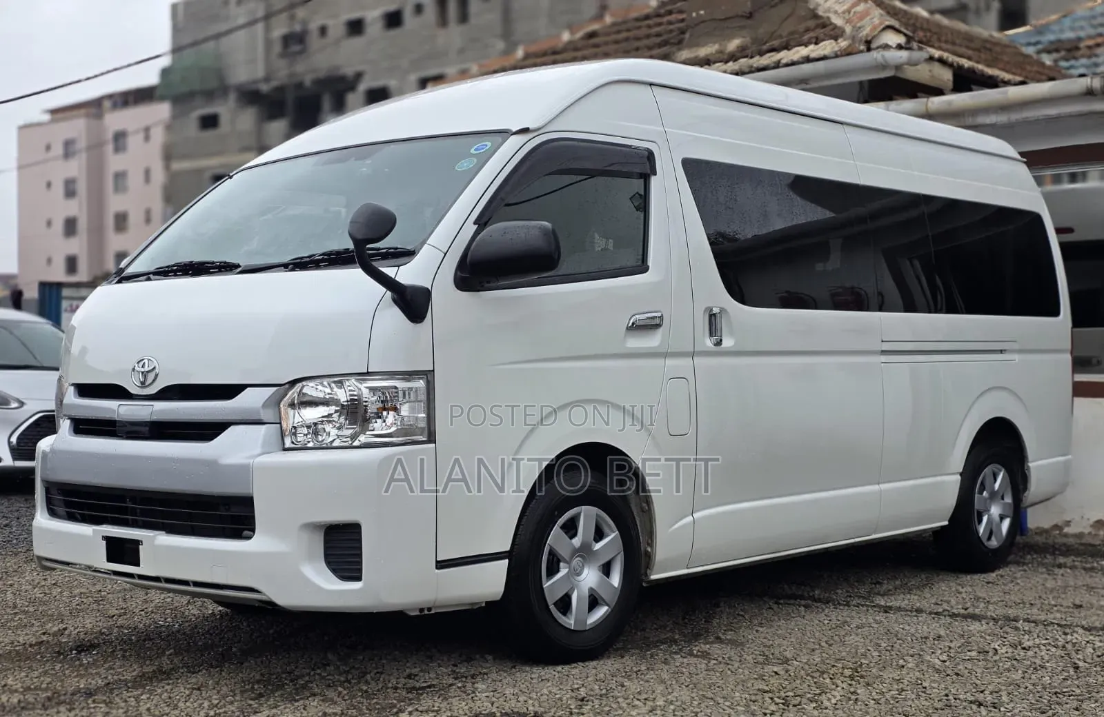 Toyota HiAce 2019 White