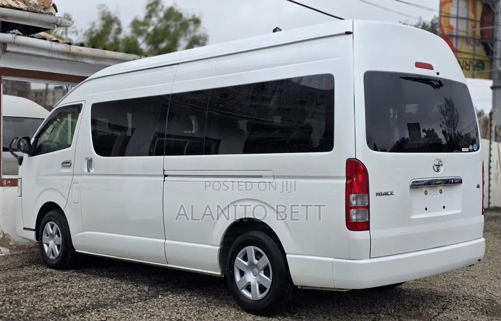 Toyota HiAce 2019 White