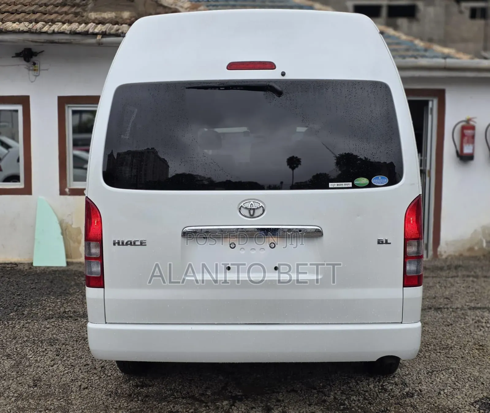 Toyota HiAce 2019 White