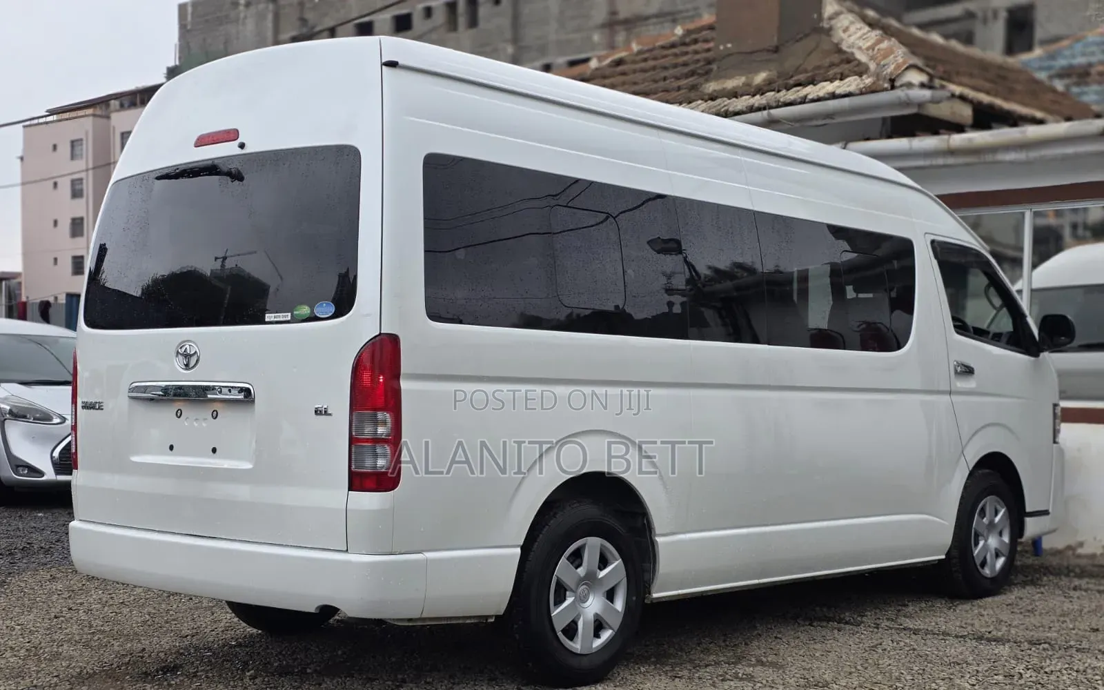 Toyota HiAce 2019 White
