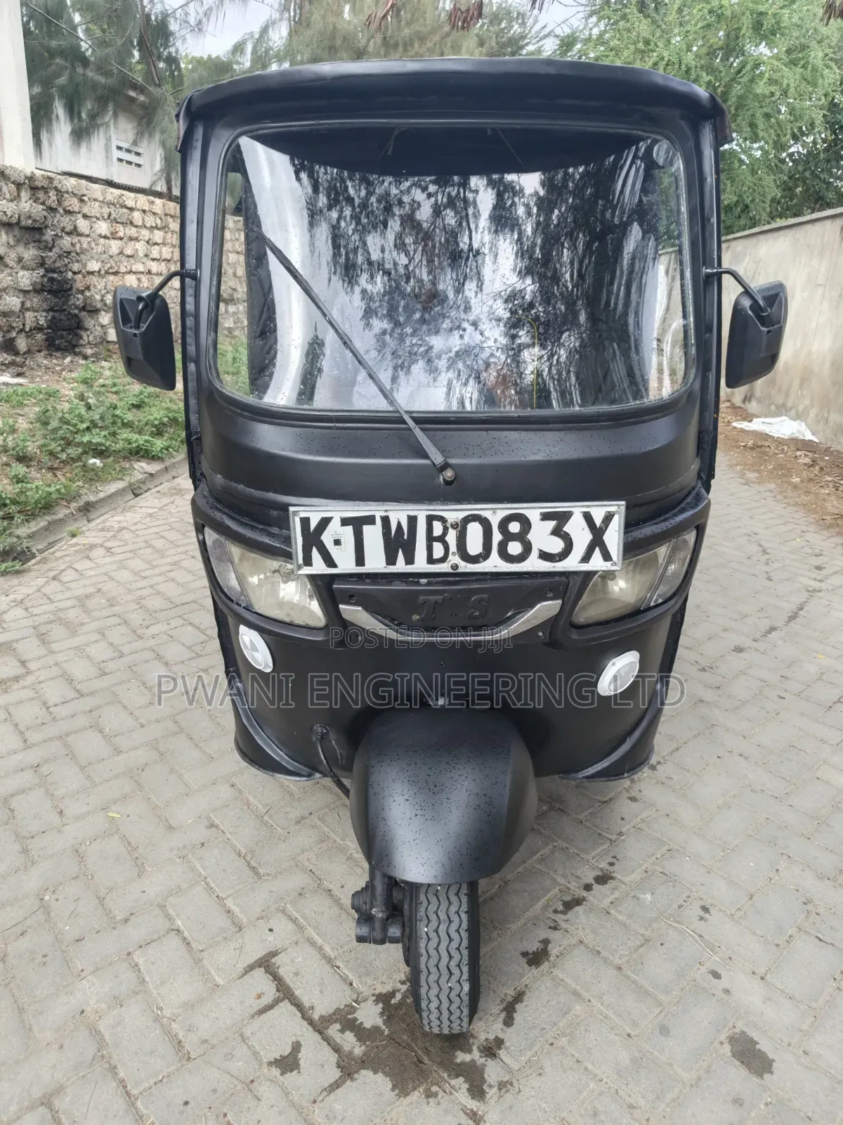 TVS 2020 Black