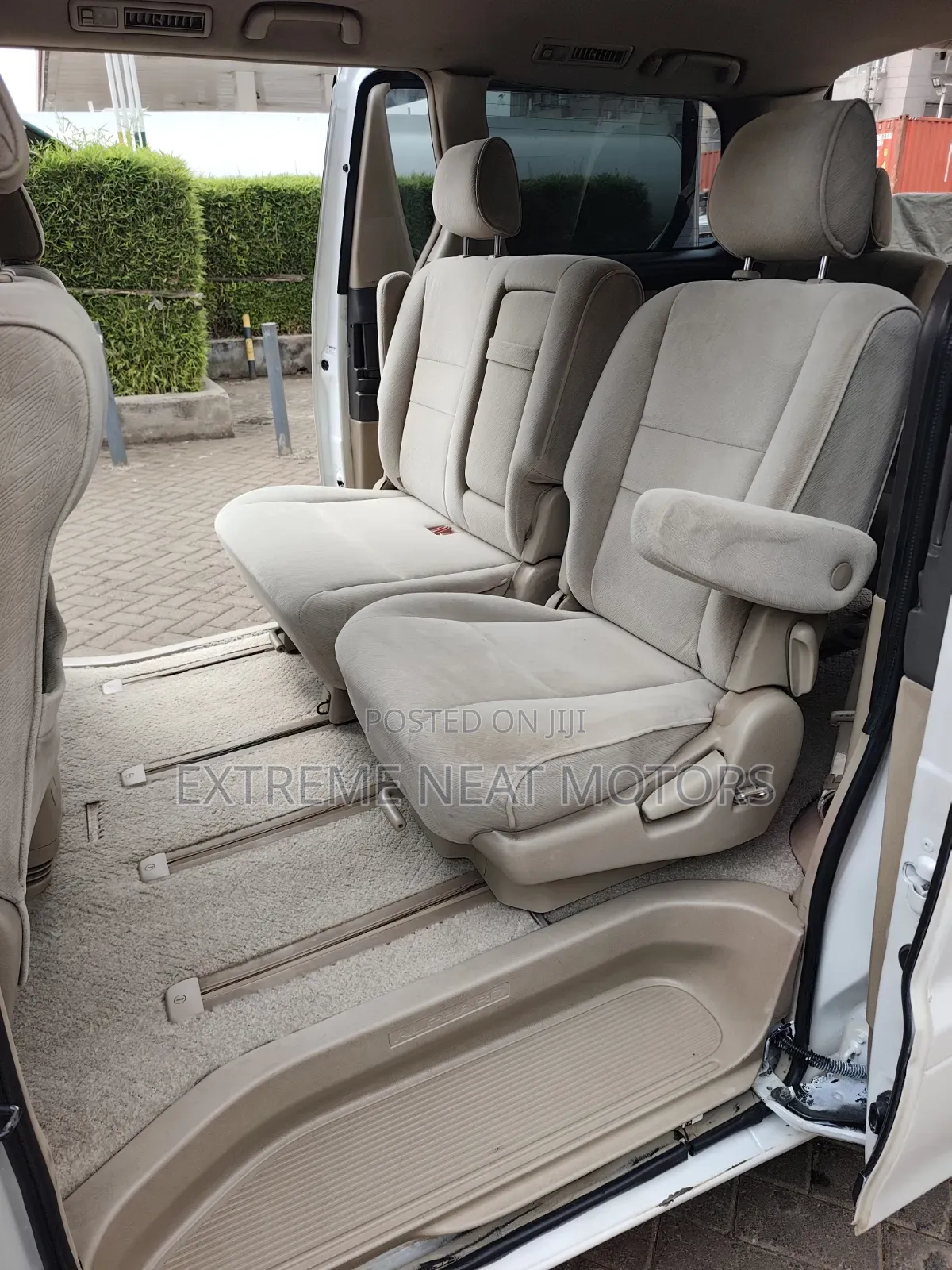 Toyota Alphard 2006 White