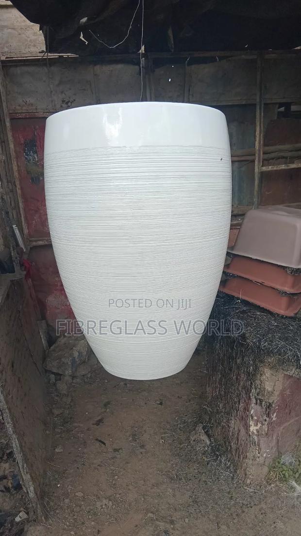 FLOWER POTS(Fibreglass)