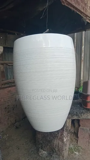 FLOWER POTS(Fibreglass)